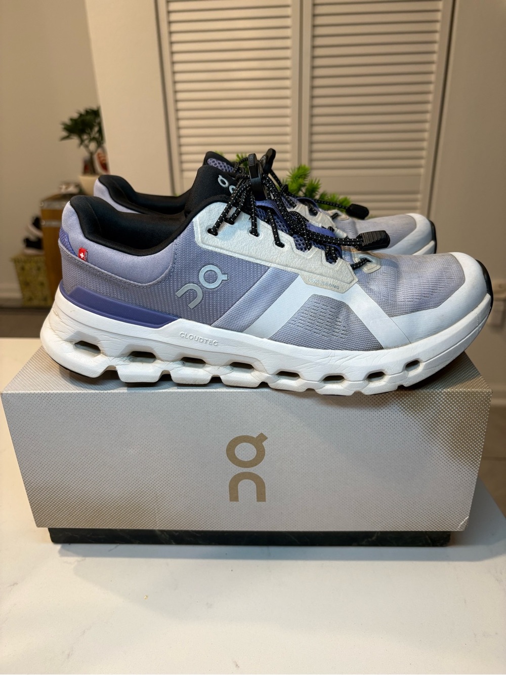 On Running CloudTec Women's Athletic Shoes - Size 10 , Rare Color